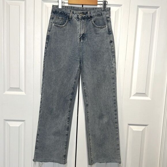 Princess Polly High‎ Rise Raw Hem Light Wash Jeans Size 4 - Picture 1 of 14